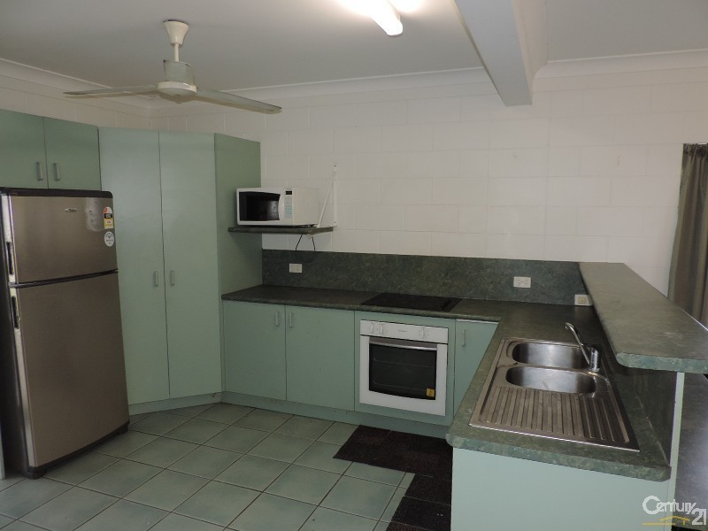 4 CATHERINE CRESCENT, Kelso QLD 4815