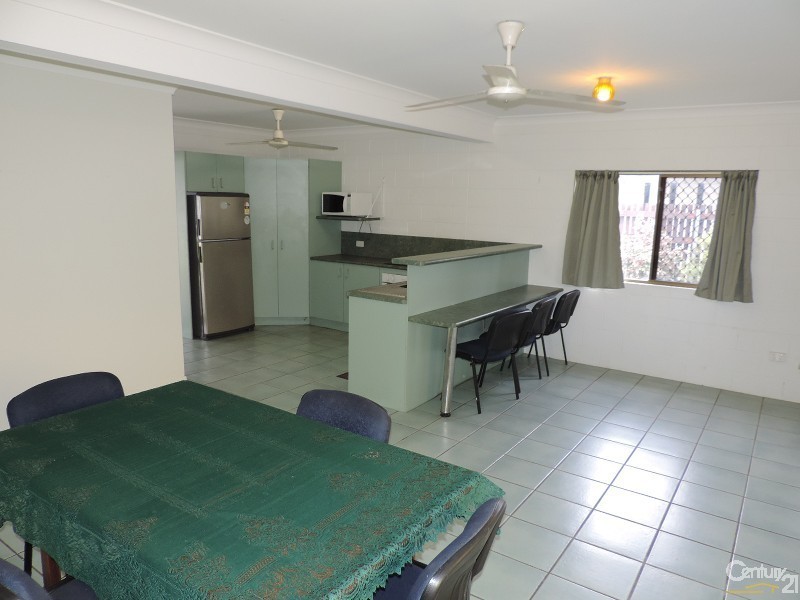 4 CATHERINE CRESCENT, Kelso QLD 4815