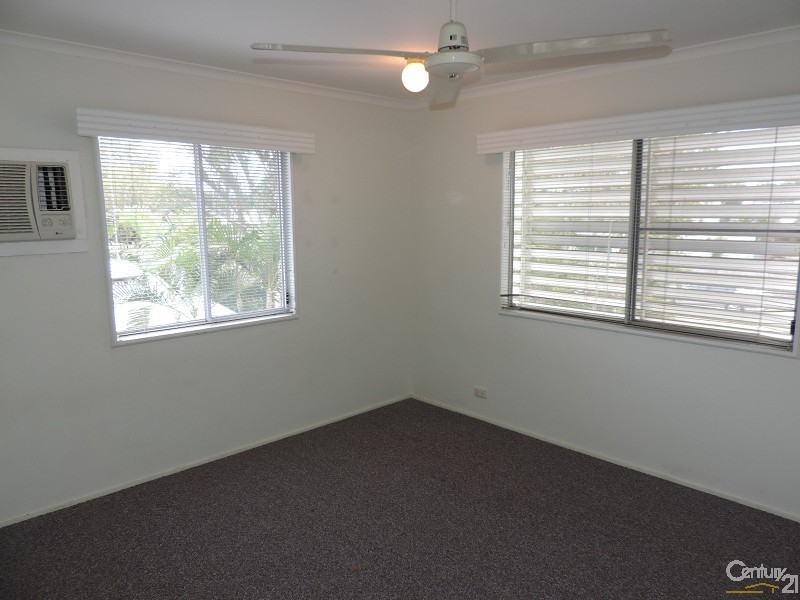 4 CATHERINE CRESCENT, Kelso QLD 4815