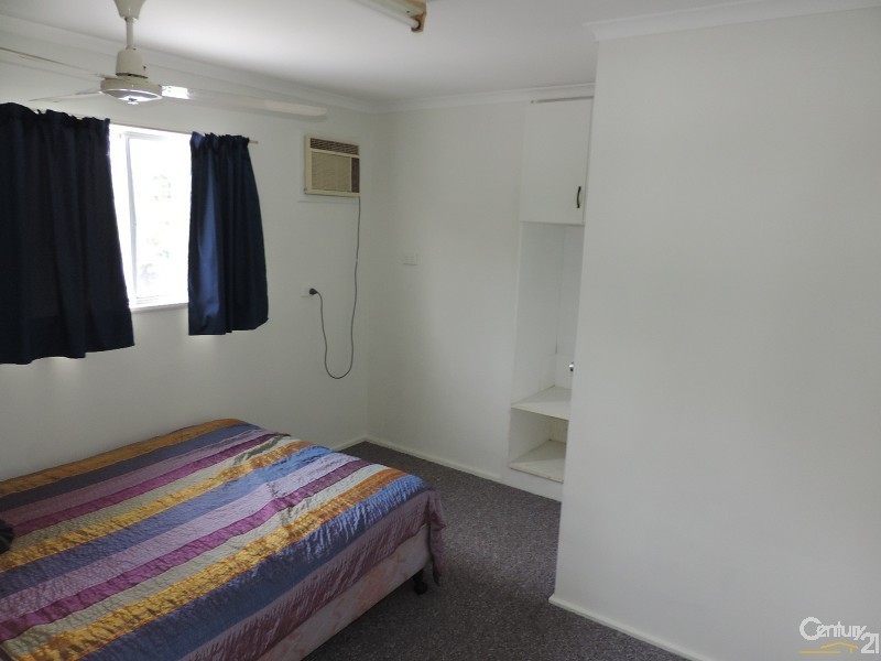 4 CATHERINE CRESCENT, Kelso QLD 4815