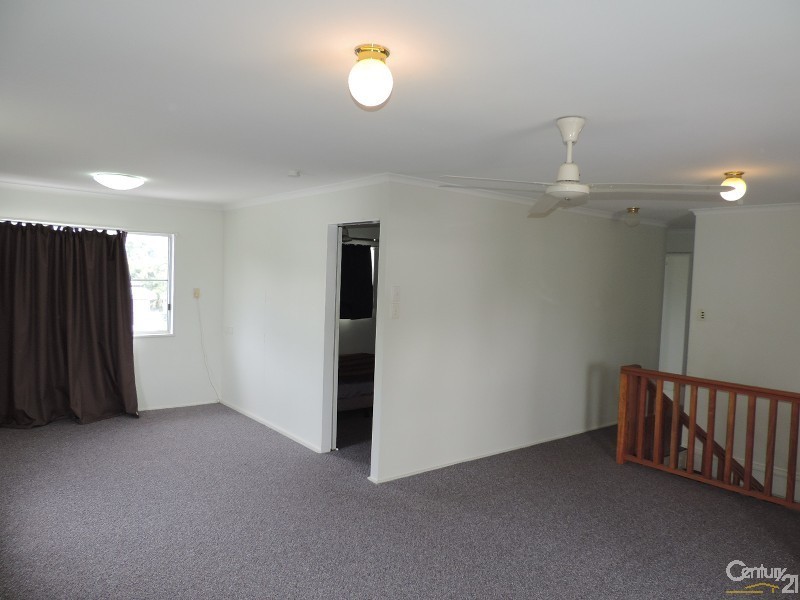 4 CATHERINE CRESCENT, Kelso QLD 4815