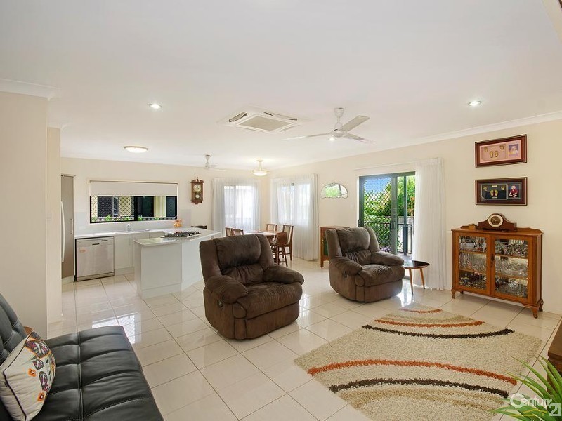 11 WIREGA CLOSE, Douglas QLD 4814
