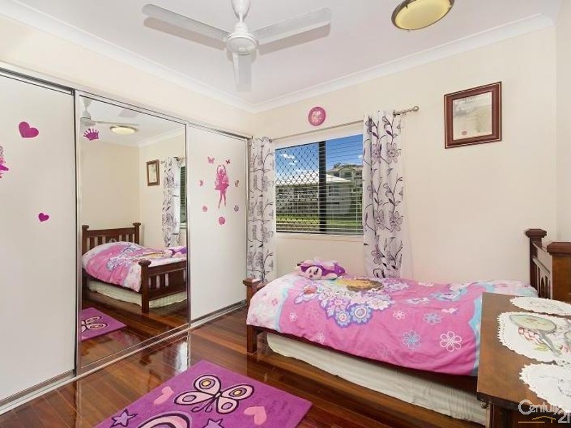 11 WIREGA CLOSE, Douglas QLD 4814