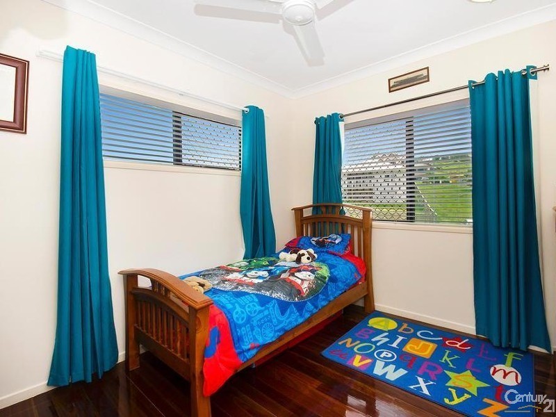 11 WIREGA CLOSE, Douglas QLD 4814