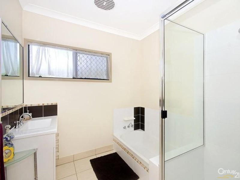 11 WIREGA CLOSE, Douglas QLD 4814