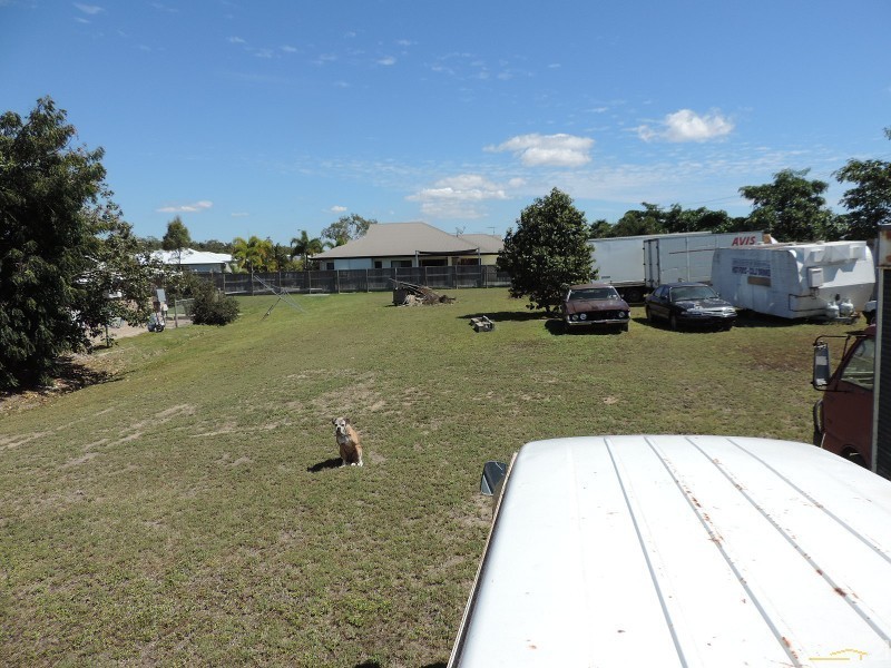 37 CORBETT STREET, Mount Louisa QLD 4814