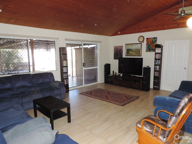 37 CORBETT STREET, Mount Louisa QLD 4814