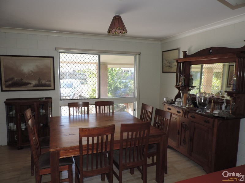 37 CORBETT STREET, Mount Louisa QLD 4814