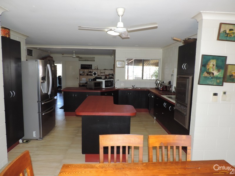 37 CORBETT STREET, Mount Louisa QLD 4814