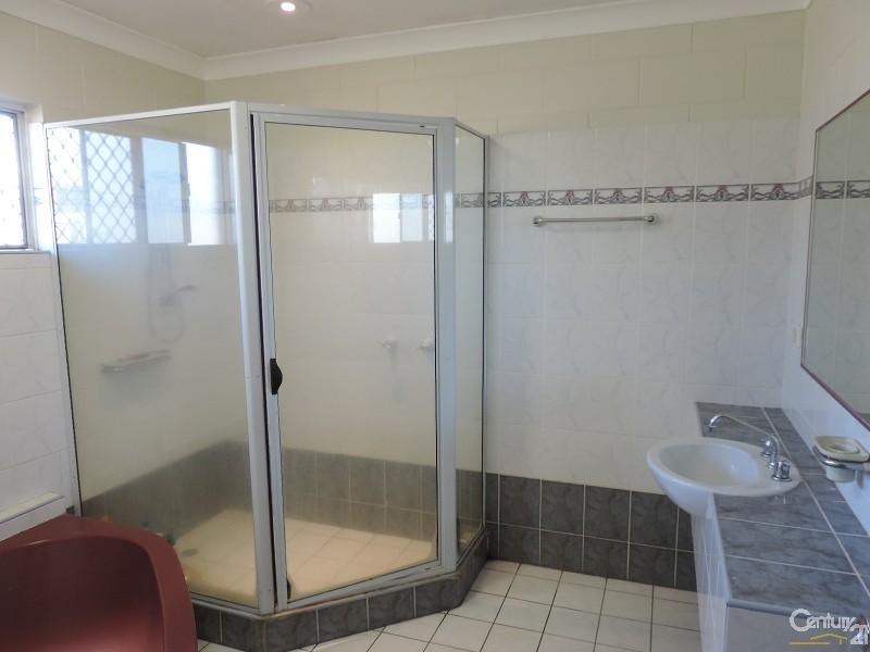 37 CORBETT STREET, Mount Louisa QLD 4814