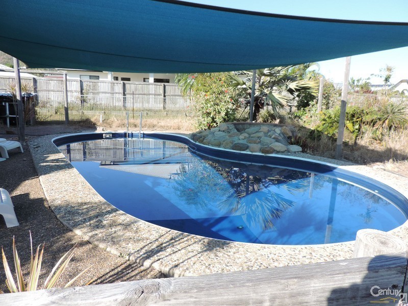 37 CORBETT STREET, Mount Louisa QLD 4814