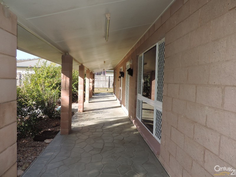 37 CORBETT STREET, Mount Louisa QLD 4814