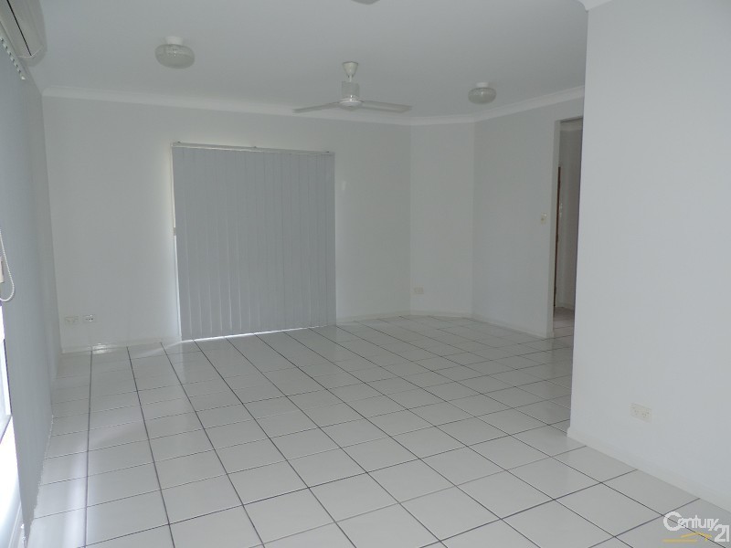 7 LAGUNA AVENUE, Kirwan QLD 4817