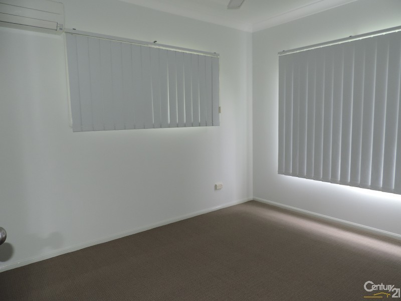 7 LAGUNA AVENUE, Kirwan QLD 4817