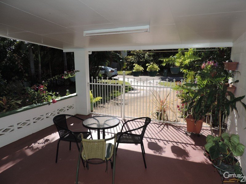 1/35 BAY STREET, Pallarenda QLD 4810