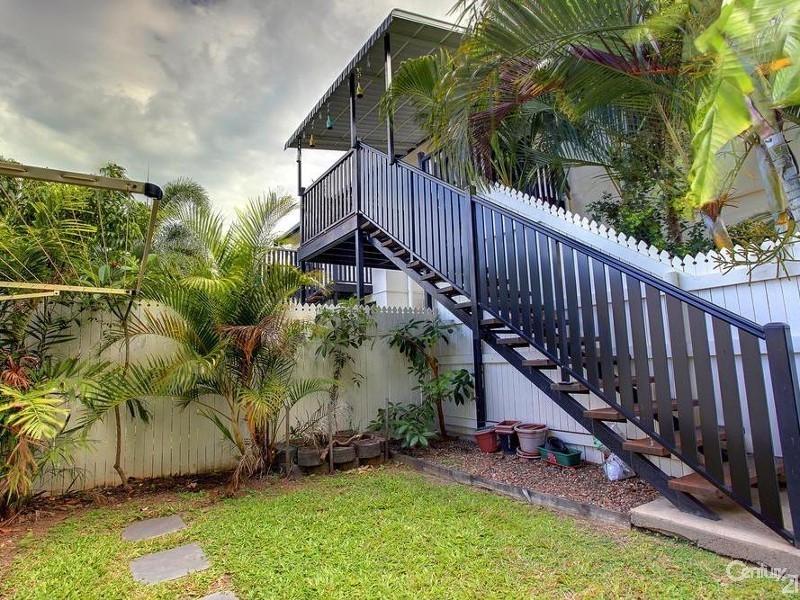 3/7 WARBURTON STREET, North Ward QLD 4810