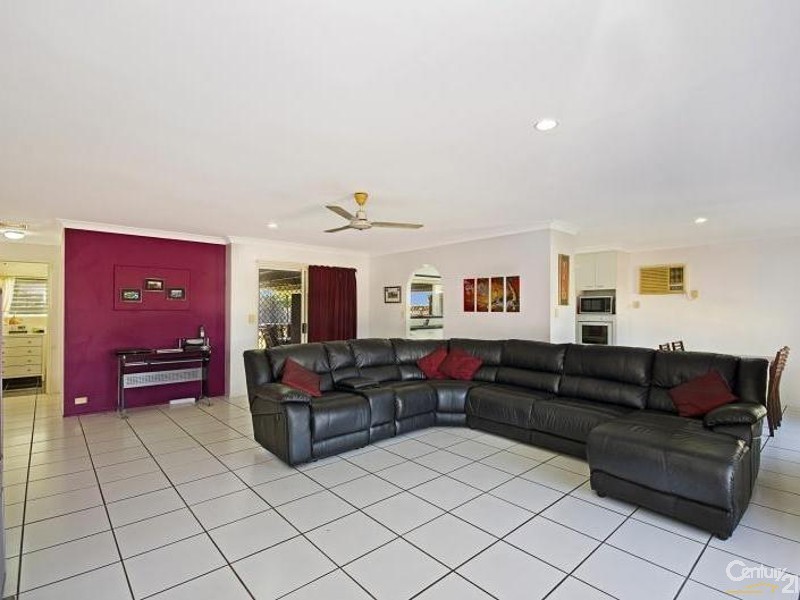 18 REDWOOD AVENUE, Kirwan QLD 4817