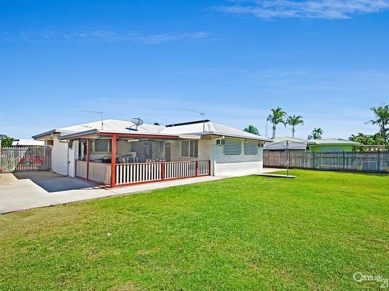 18 REDWOOD AVENUE, Kirwan QLD 4817