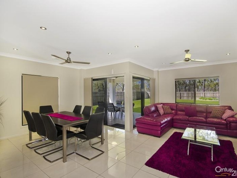 16 BOOKARA GUM CRESCENT, Mount Low QLD 4818