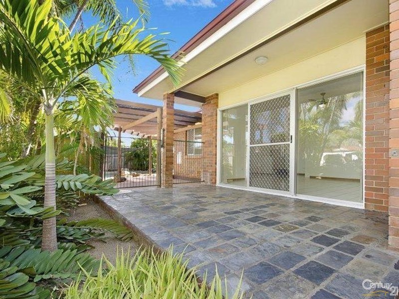 20 SEAWARD CRESCENT, Pallarenda QLD 4810