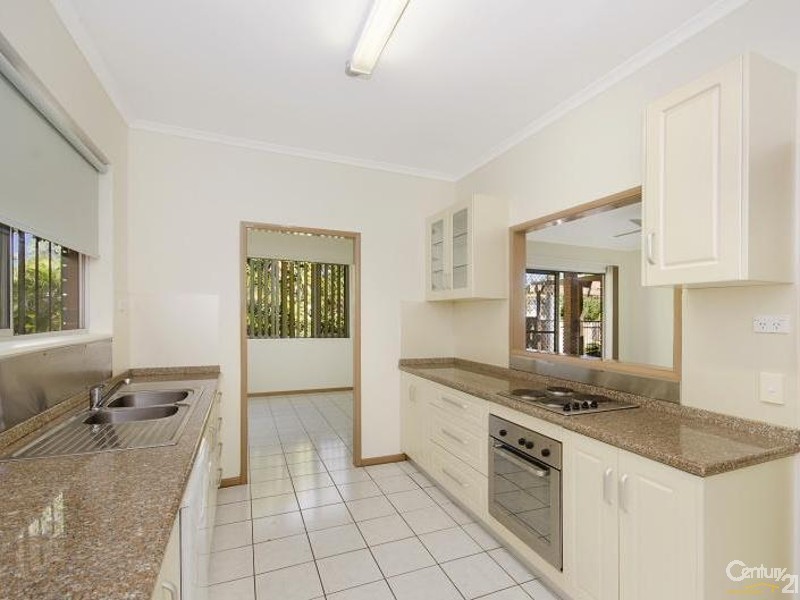 20 SEAWARD CRESCENT, Pallarenda QLD 4810