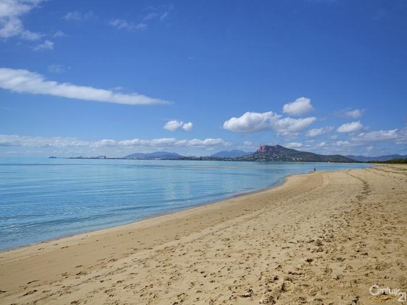 20 SEAWARD CRESCENT, Pallarenda QLD 4810