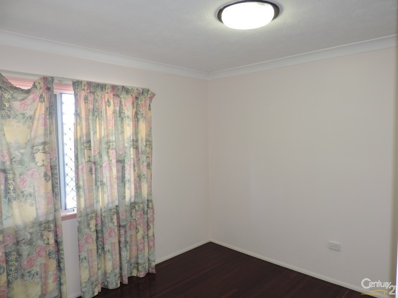 31 MONTGOMERY STREET, West End QLD 4810