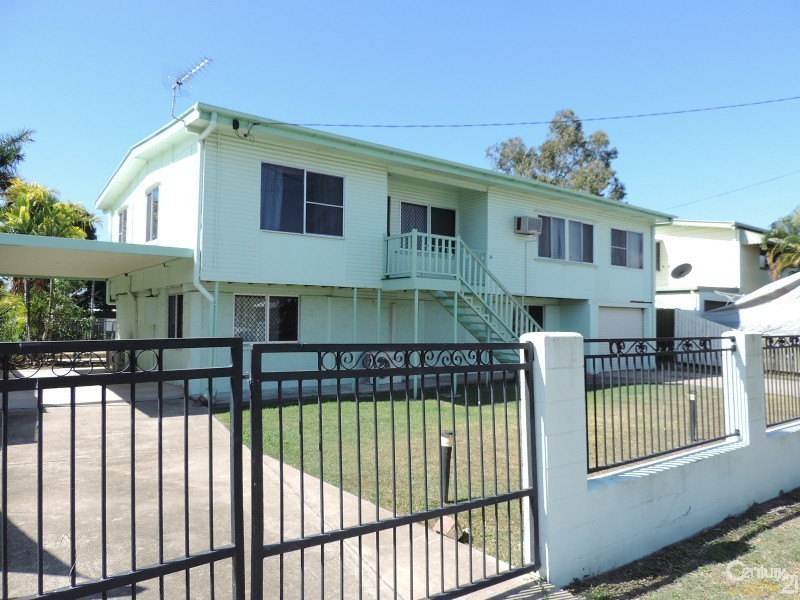 31 MONTGOMERY STREET, West End QLD 4810