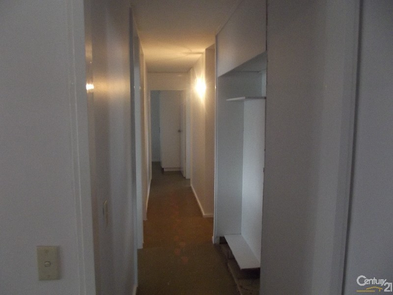 13 TELOPEA COURT, Greenvale QLD 4816