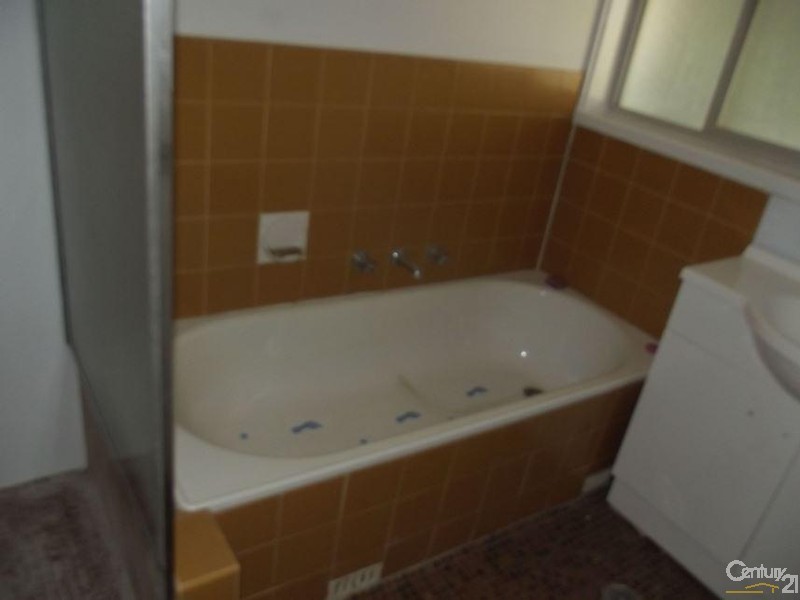 13 TELOPEA COURT, Greenvale QLD 4816