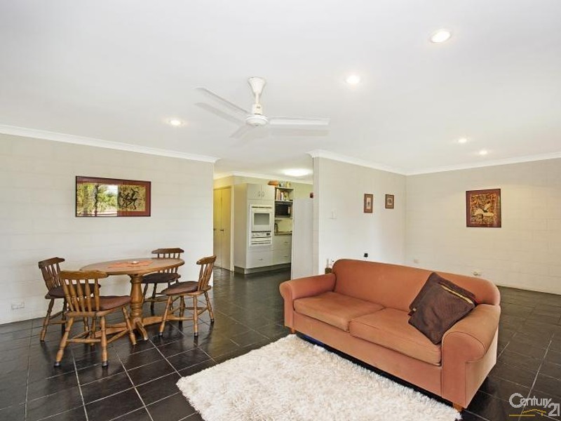 30 SEAWARD CRESCENT, Pallarenda QLD 4810