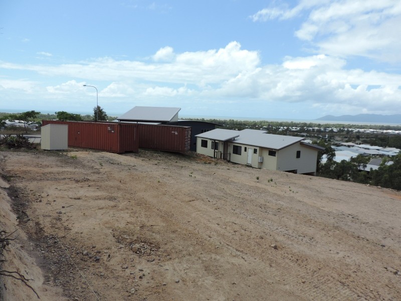 5 GEMMA COURT, Bushland Beach QLD 4818