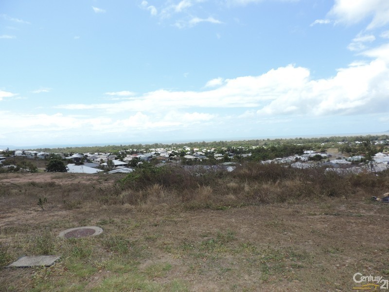 5 GEMMA COURT, Bushland Beach QLD 4818