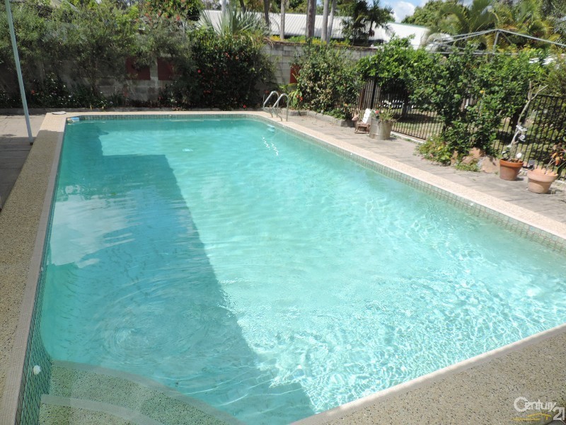 1097 RIVERWAY DRIVE, Rasmussen QLD 4815