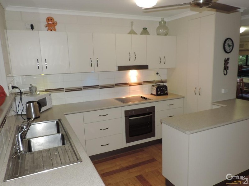 1097 RIVERWAY DRIVE, Rasmussen QLD 4815