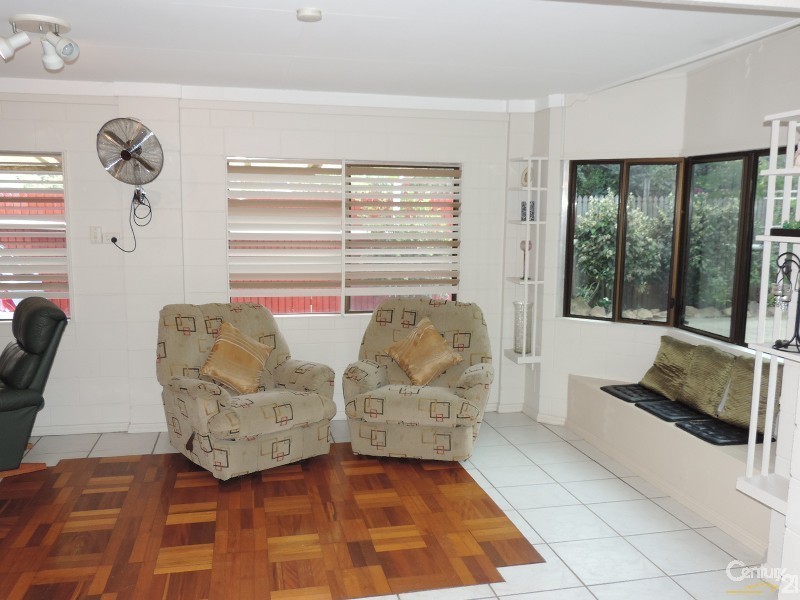 1097 RIVERWAY DRIVE, Rasmussen QLD 4815