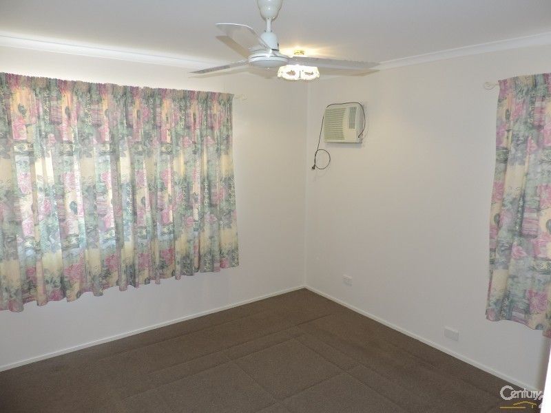 9 JOSEPHINE CRESCENT, Rasmussen QLD 4815