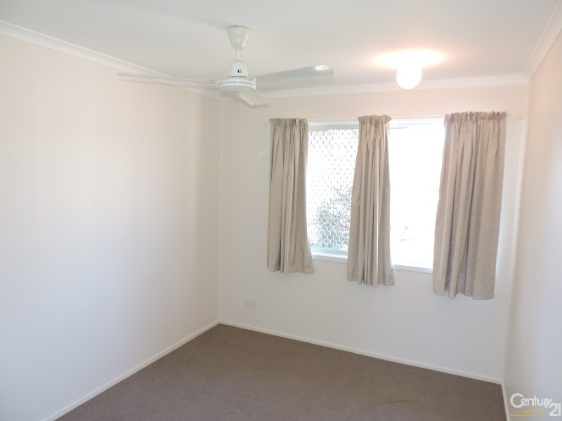 9 JOSEPHINE CRESCENT, Rasmussen QLD 4815