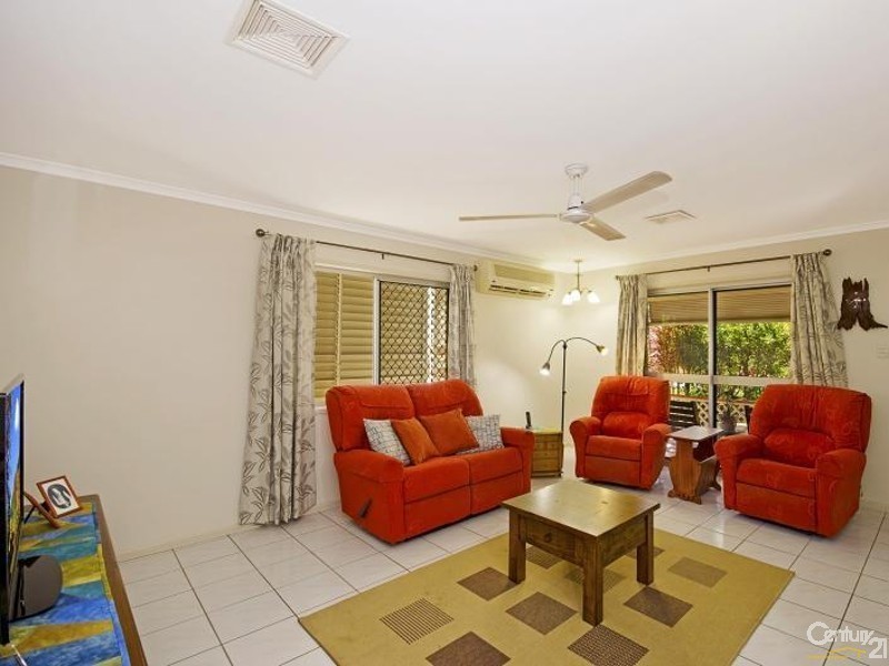 6 HUNTINGTON COURT, Kirwan QLD 4817