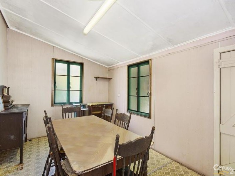 14 SEVENTH AVENUE, South Townsville QLD 4810