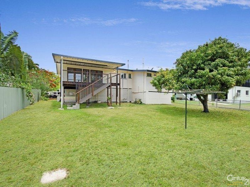 43 WACKETT STREET, Pallarenda QLD 4810