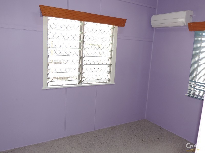 3 MCALISTER STREET, Oonoonba QLD 4811