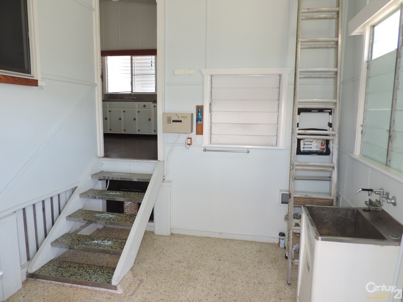 3 MCALISTER STREET, Oonoonba QLD 4811