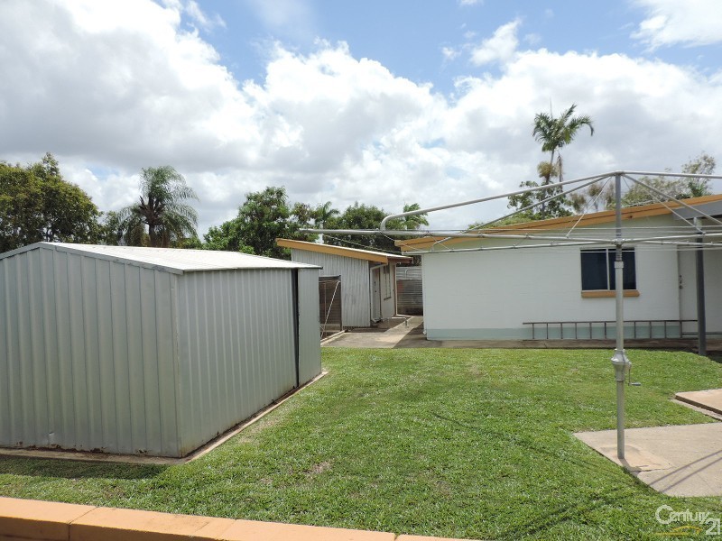 3 MCALISTER STREET, Oonoonba QLD 4811