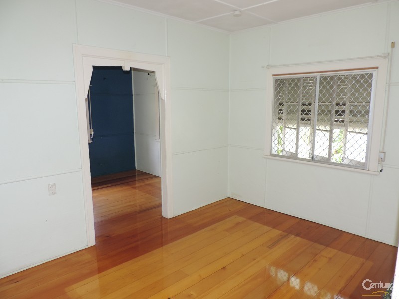 28 ABBOTT STREET, Oonoonba QLD 4811