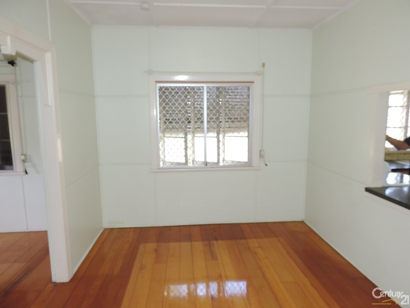 28 ABBOTT STREET, Oonoonba QLD 4811