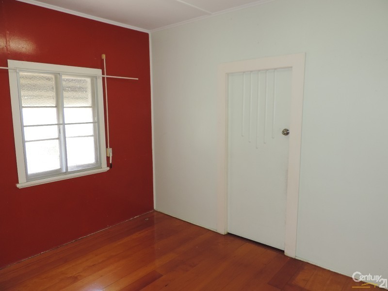 28 ABBOTT STREET, Oonoonba QLD 4811