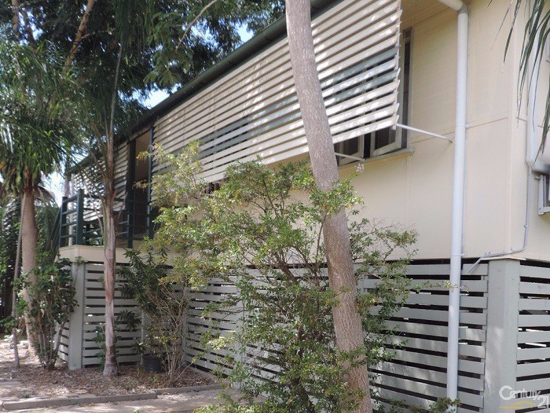 246 Charles Street, Cranbrook QLD 4814