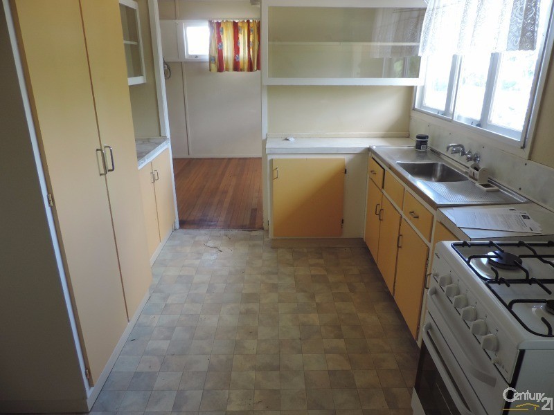 246 Charles Street, Cranbrook QLD 4814