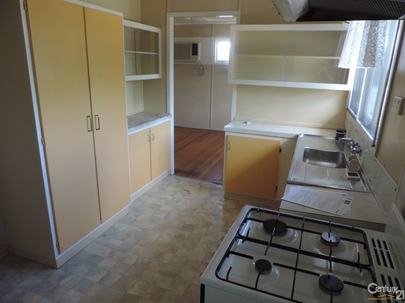 246 Charles Street, Cranbrook QLD 4814